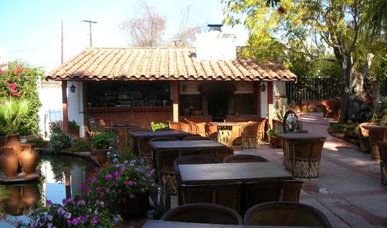 MVW General Contractors Inc. — Hacienda de Vega — Patio Bar